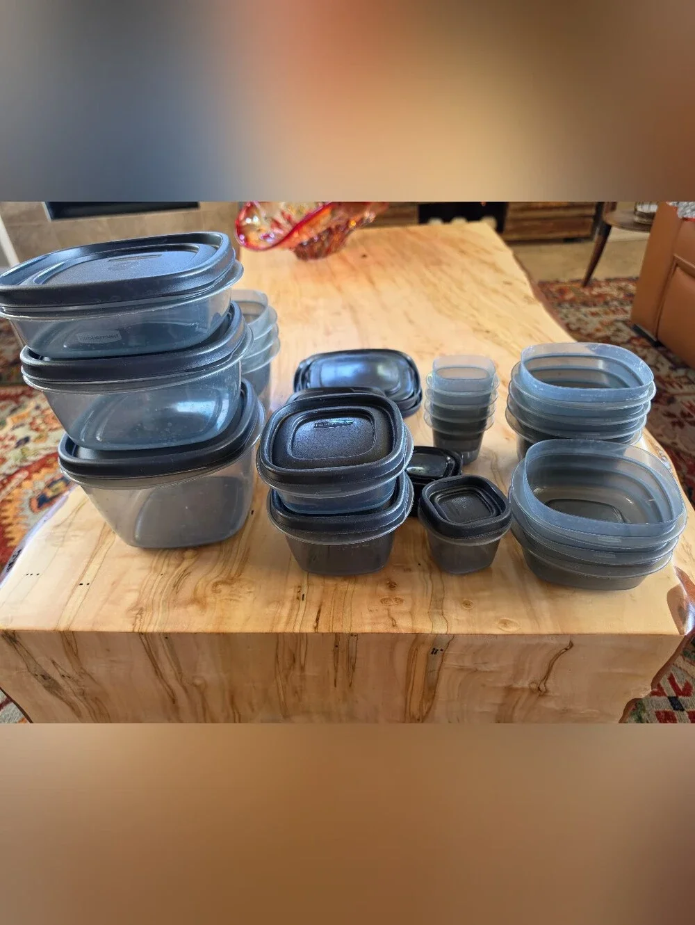 Rubbermaid Stackable Gray Food Storage Container Collection Set/40 pcs EUC